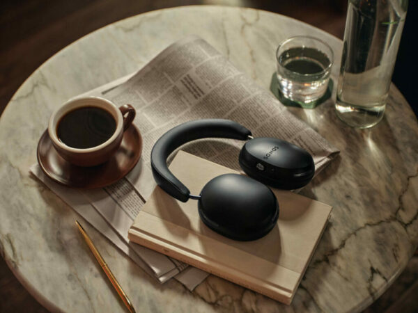 HelloTech_SONOS_Ace_V1_HR